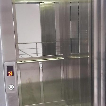 Apartament Mehmeti Ulcinj Eksteriør bilde