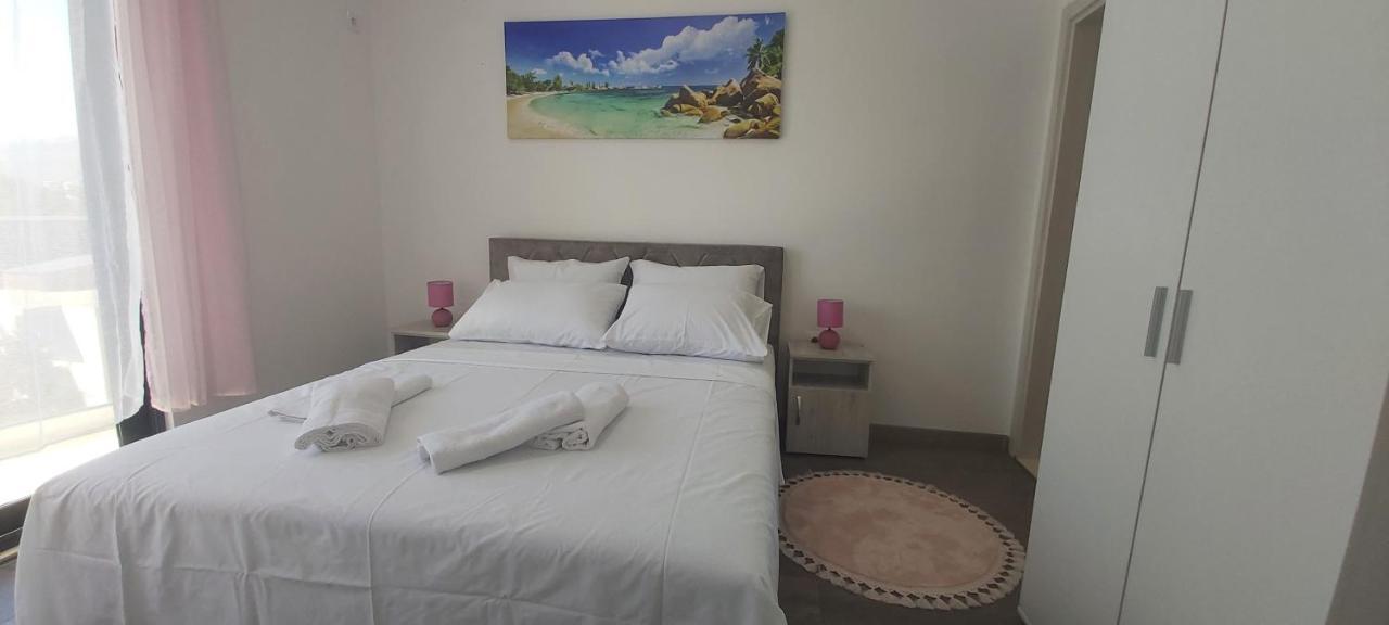 Apartament Mehmeti Ulcinj Eksteriør bilde